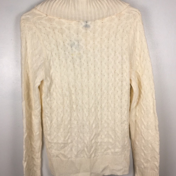 89TH & Madison Sweater. - Picture 2 of 5